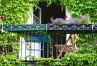 Redfordrooftop-and-balcony-gardens-18.jpg; ?>